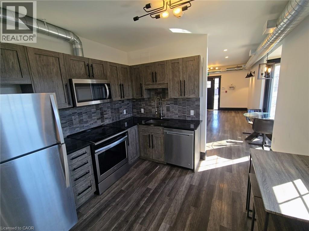 226 SAMUELSON Street thumbnail 15