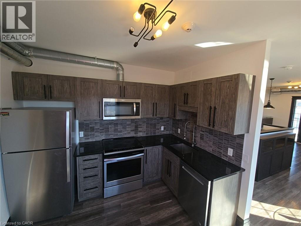 226 SAMUELSON Street thumbnail 16