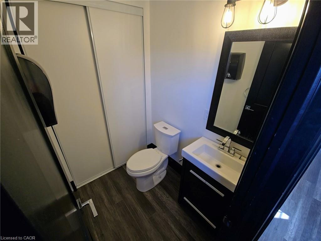 226 SAMUELSON Street thumbnail 17