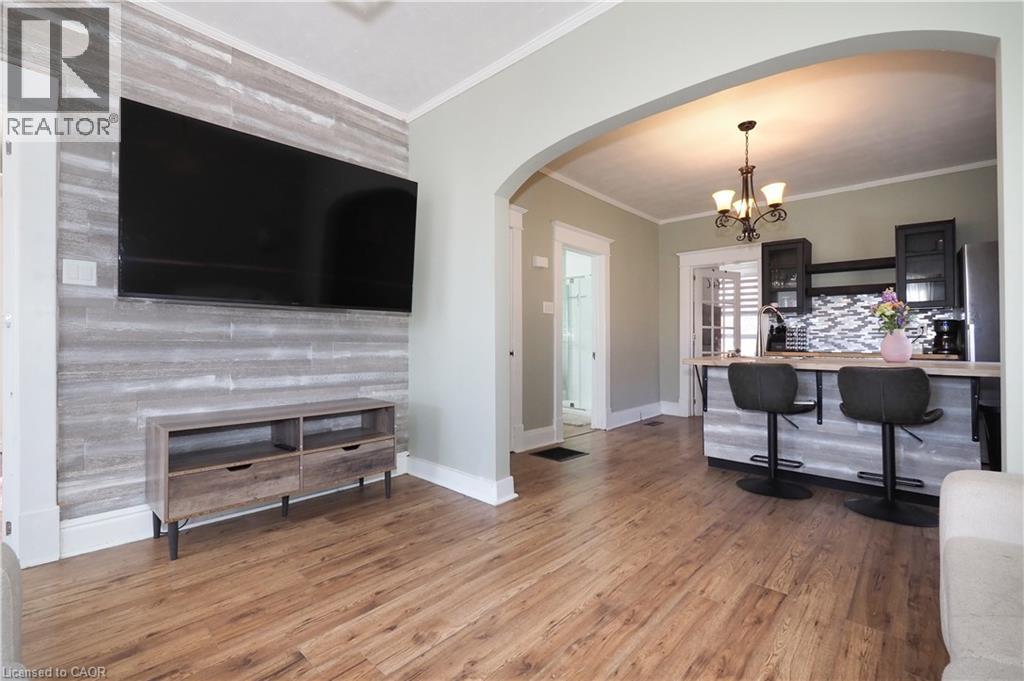 19 PAISLEY Heights thumbnail 12