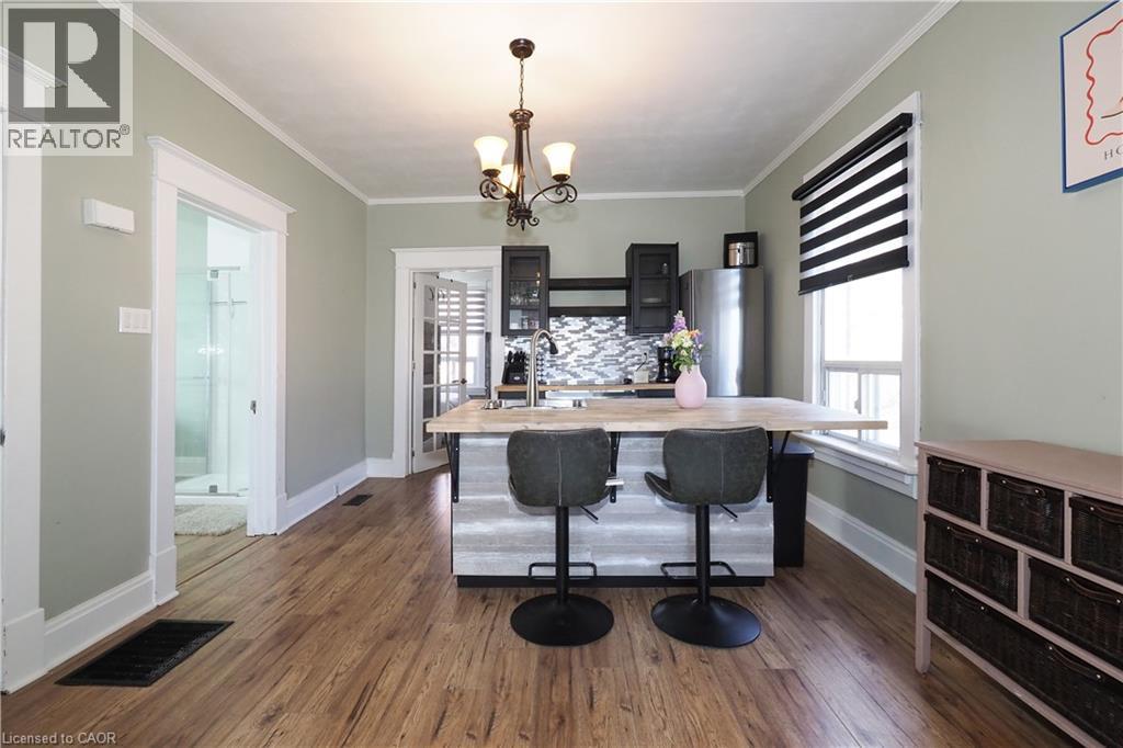 19 PAISLEY Heights thumbnail 13