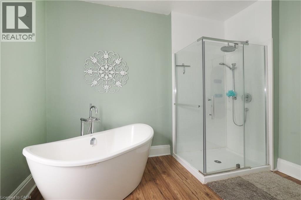 19 PAISLEY Heights thumbnail 29