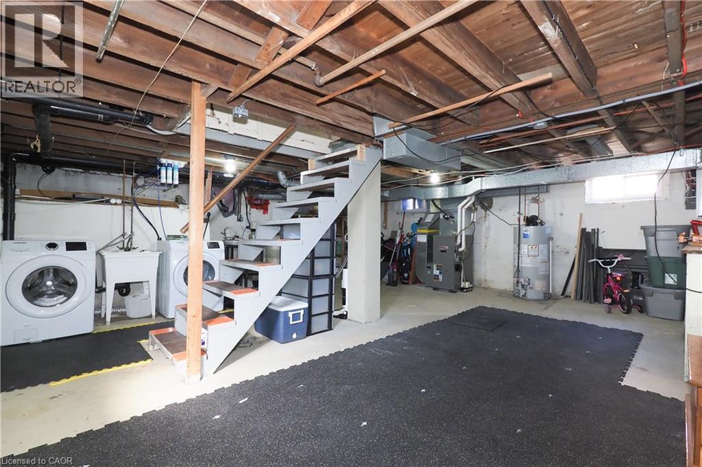 19 PAISLEY Heights thumbnail 32