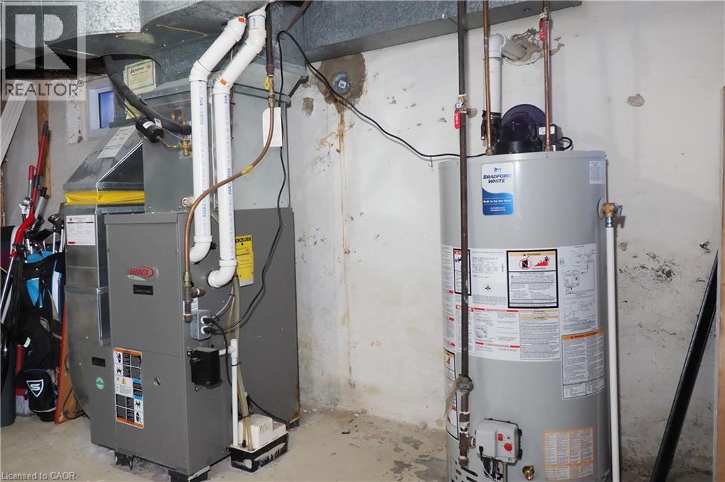 19 PAISLEY Heights thumbnail 34