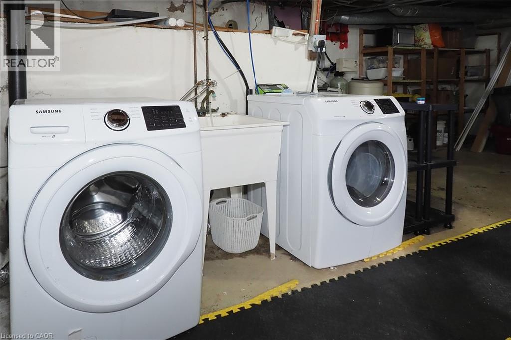 19 PAISLEY Heights thumbnail 38