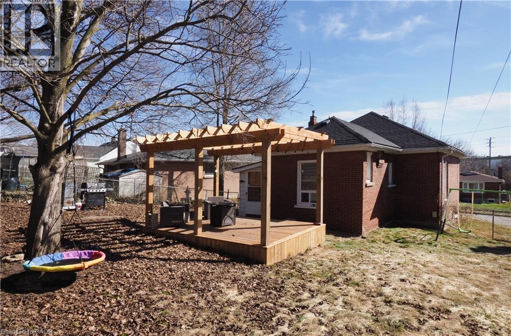 19 PAISLEY Heights thumbnail 40