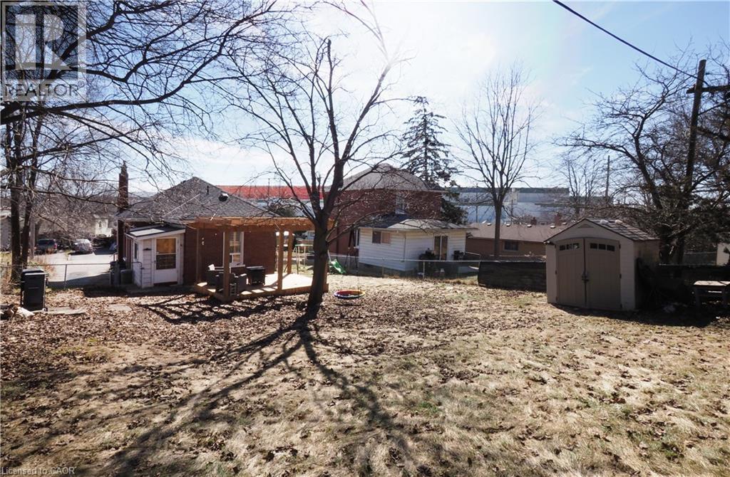 19 PAISLEY Heights thumbnail 45