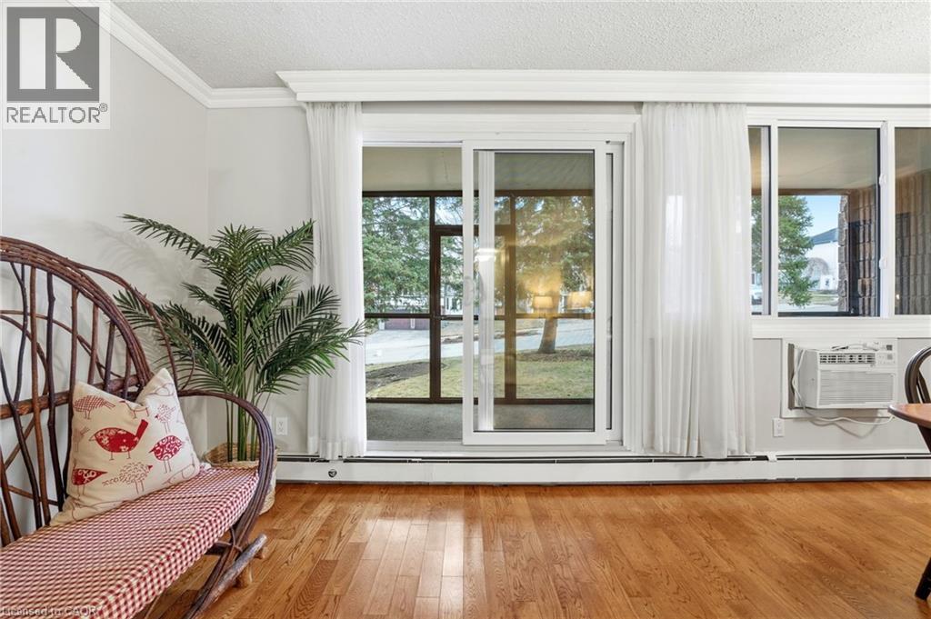 944 CALEDONIAN View Unit# 206 thumbnail 16