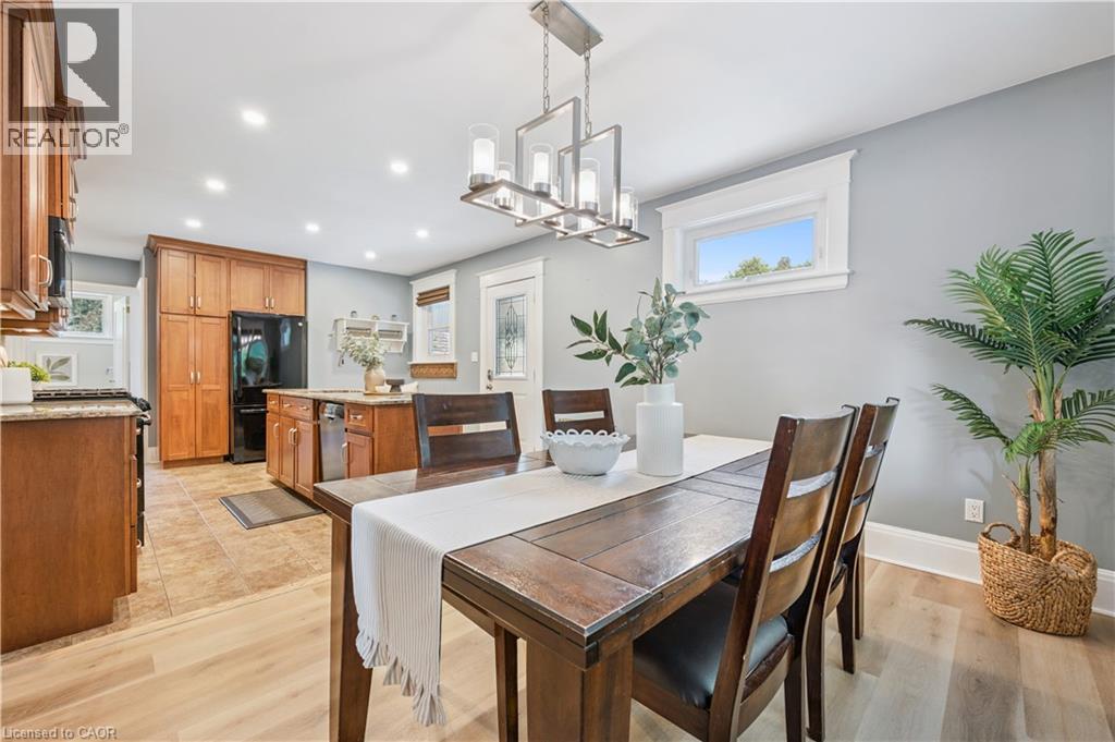 310 KITCHENER Road thumbnail 16