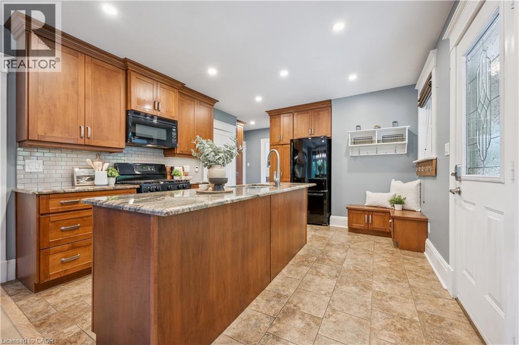 310 KITCHENER Road thumbnail 17