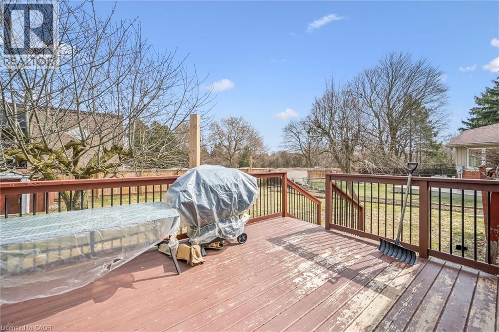 15 WEDGEWOOD Drive thumbnail 29