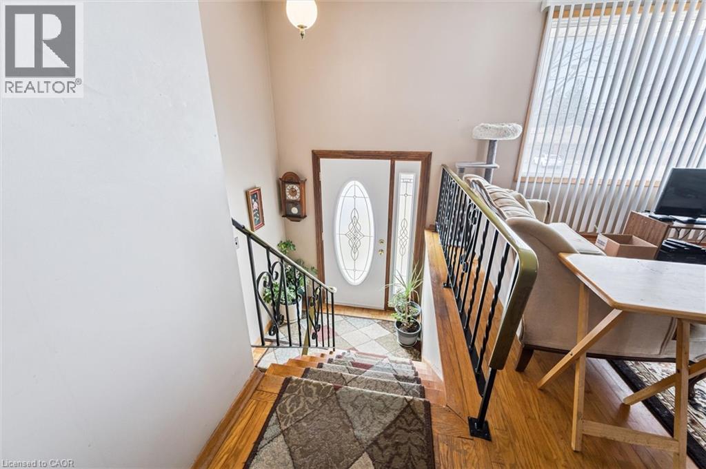 15 WEDGEWOOD Drive thumbnail 4