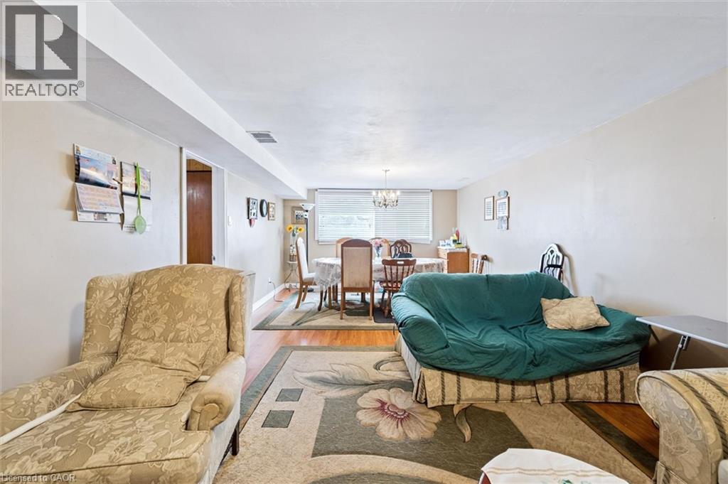 15 WEDGEWOOD Drive thumbnail 16