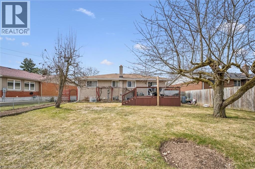 15 WEDGEWOOD Drive thumbnail 24