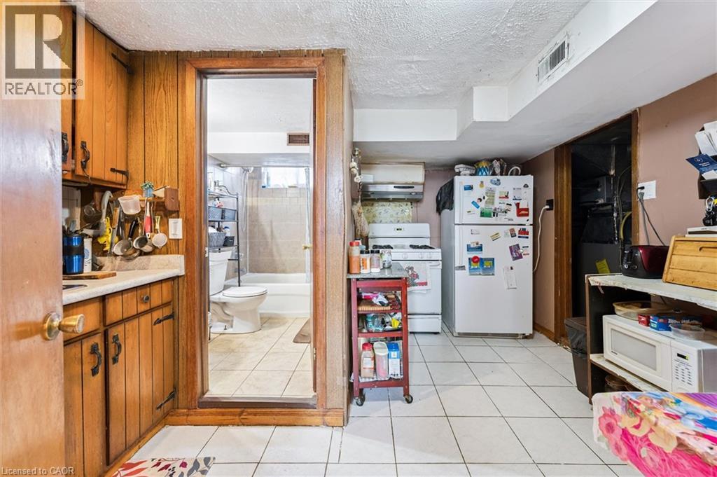 15 WEDGEWOOD Drive thumbnail 18