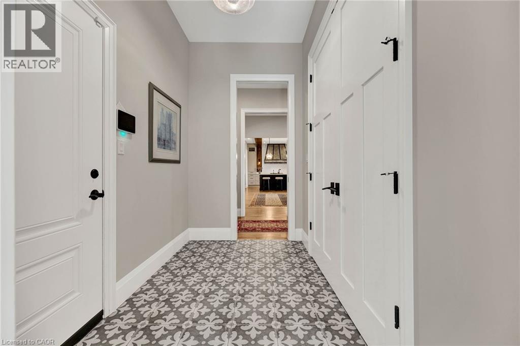 44 PIONEER RIDGE Drive thumbnail 23