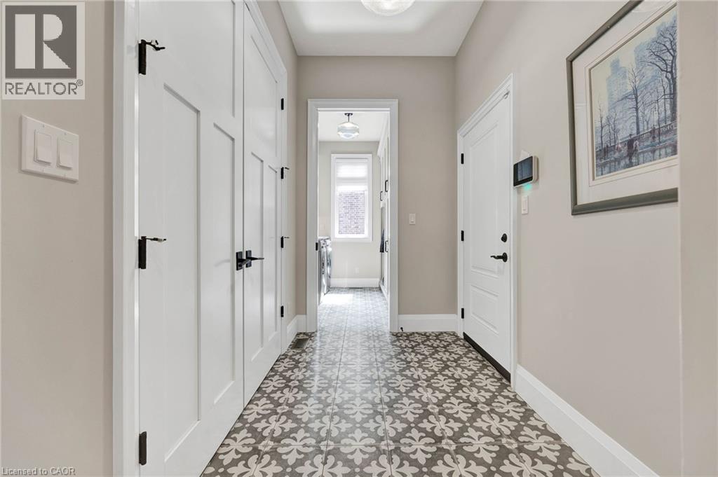 44 PIONEER RIDGE Drive thumbnail 22