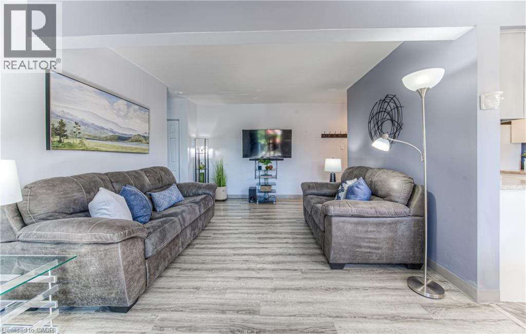 283 FAIRWAY Road N Unit# 201 thumbnail 11