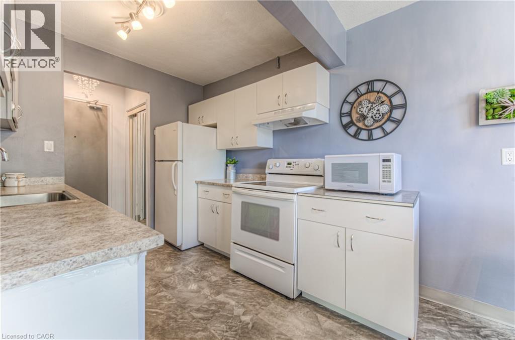 283 FAIRWAY Road N Unit# 201 thumbnail 14