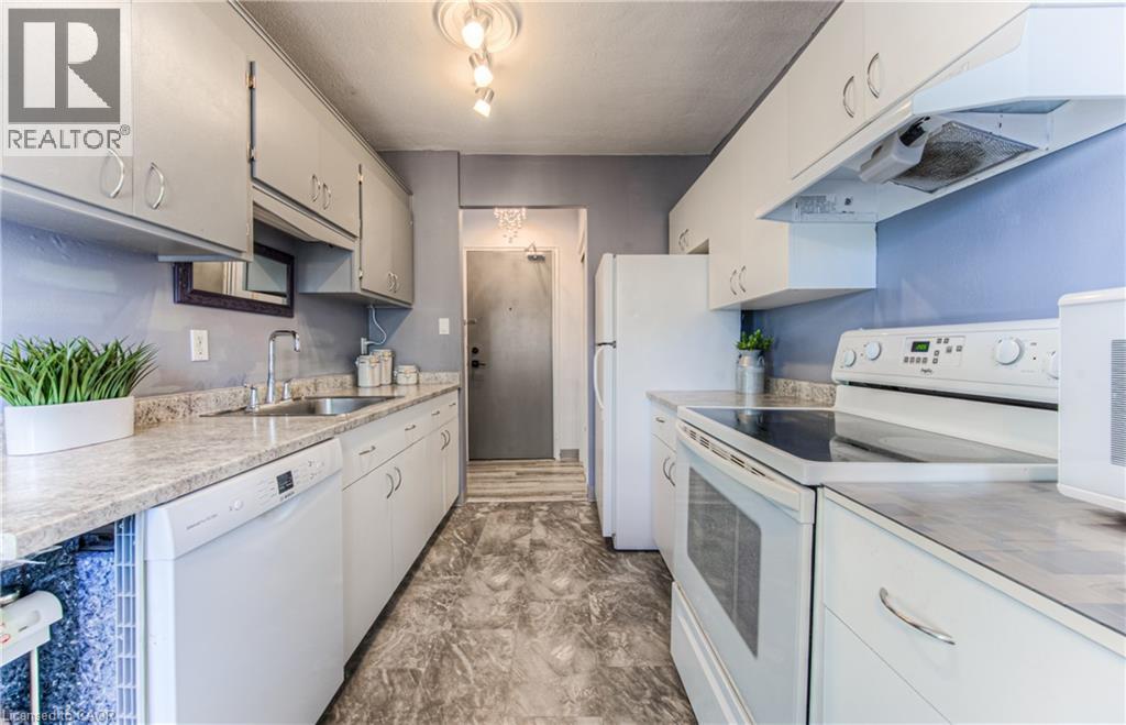 283 FAIRWAY Road N Unit# 201 thumbnail 15