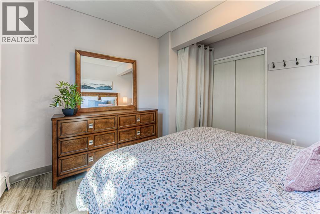 283 FAIRWAY Road N Unit# 201 thumbnail 27