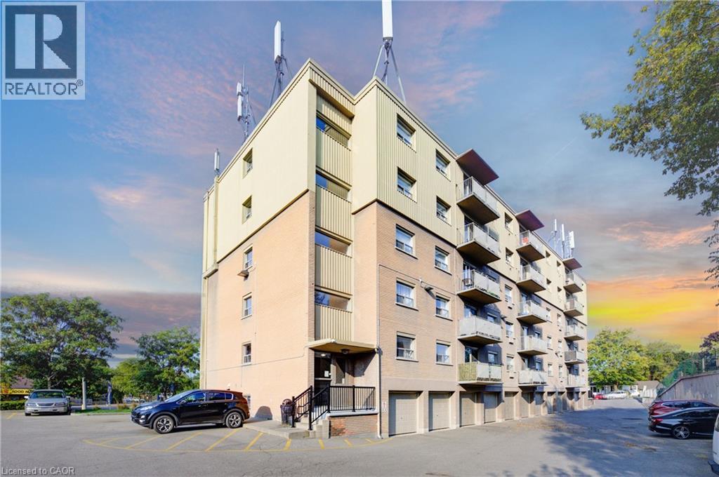 283 FAIRWAY Road N Unit# 201 thumbnail 33