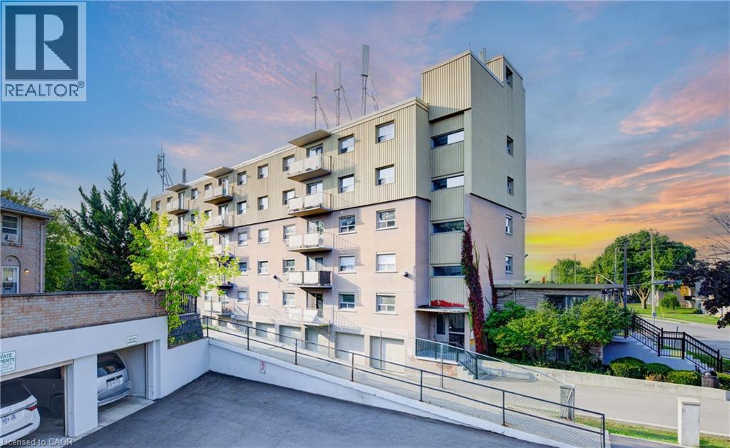 283 FAIRWAY Road N Unit# 201 thumbnail 34