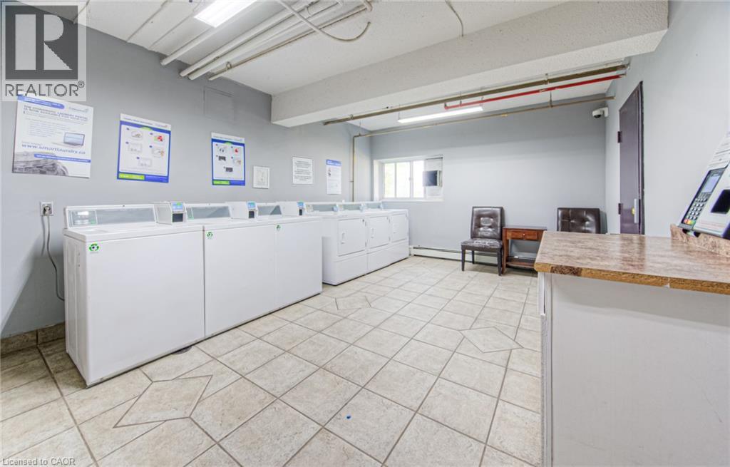 283 FAIRWAY Road N Unit# 201 thumbnail 8