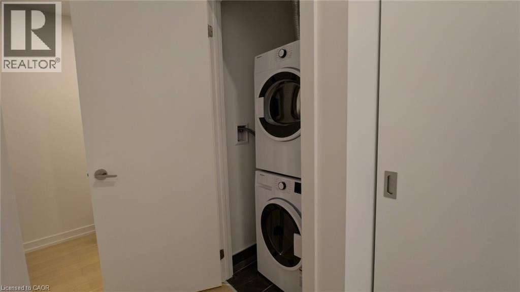 5 WELLINGTON Street Unit# 1712 thumbnail 9