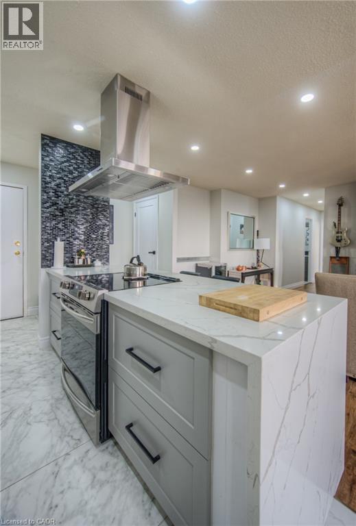 185 KEHL Street Unit# 410 thumbnail 14