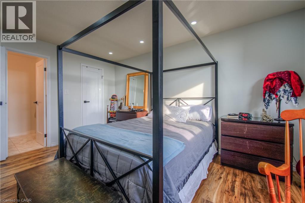 185 KEHL Street Unit# 410 thumbnail 17