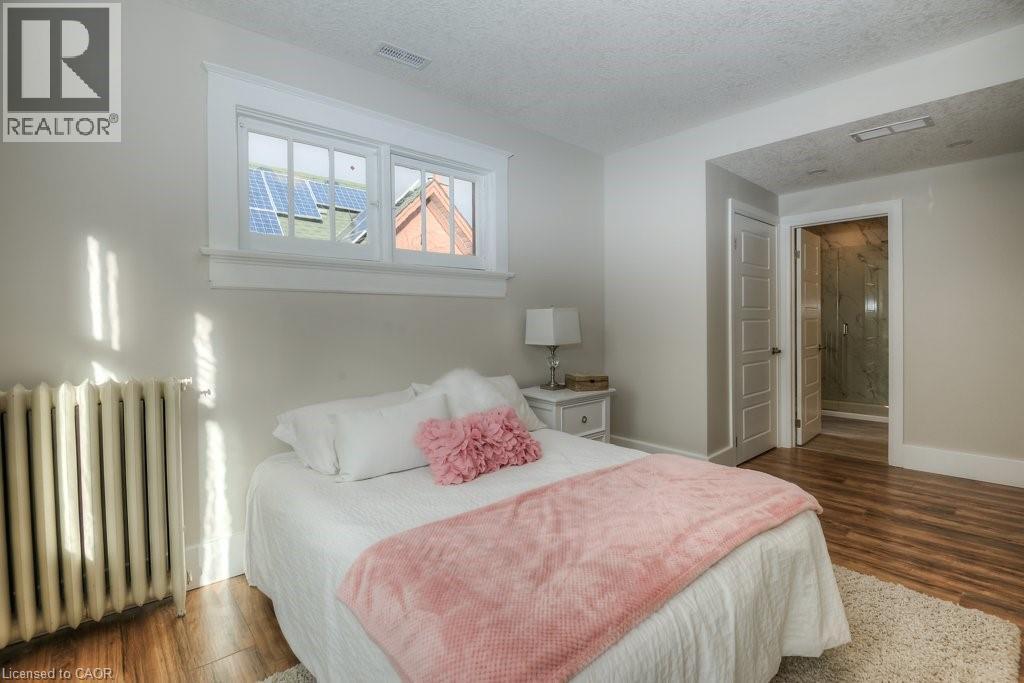 54 PARK Street thumbnail 15