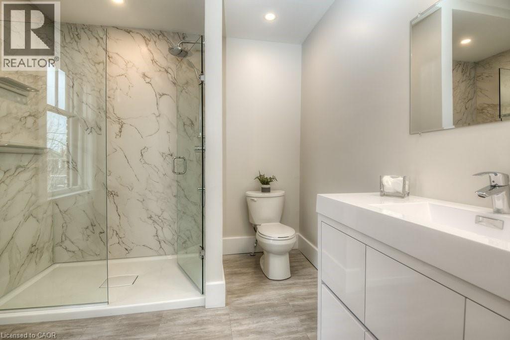 54 PARK Street thumbnail 17