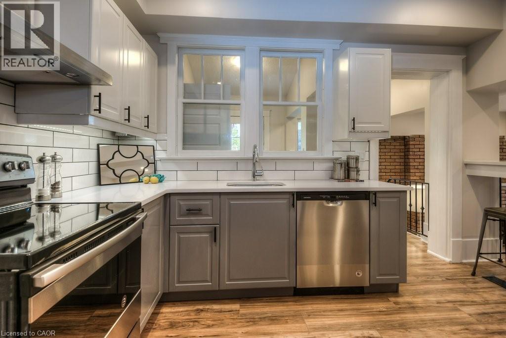 54 PARK Street thumbnail 26