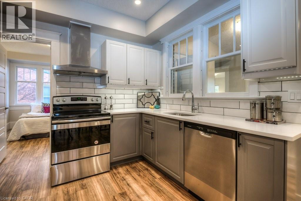 54 PARK Street thumbnail 28