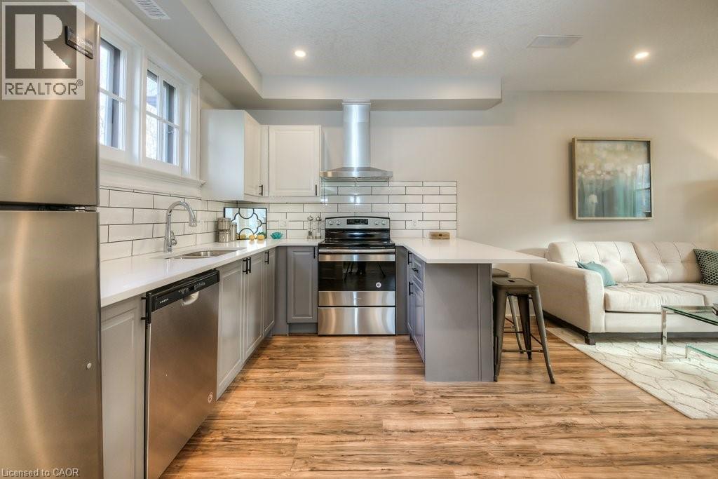 54 PARK Street thumbnail 3