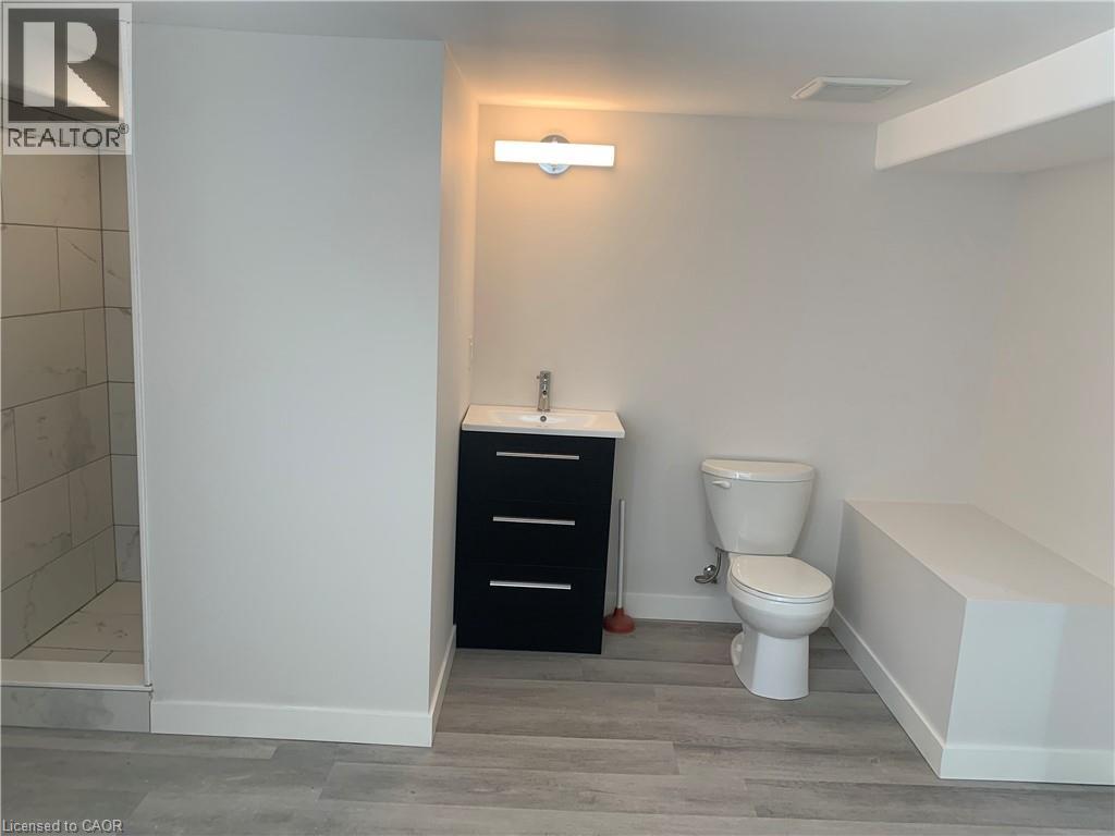 54 PARK Street thumbnail 47