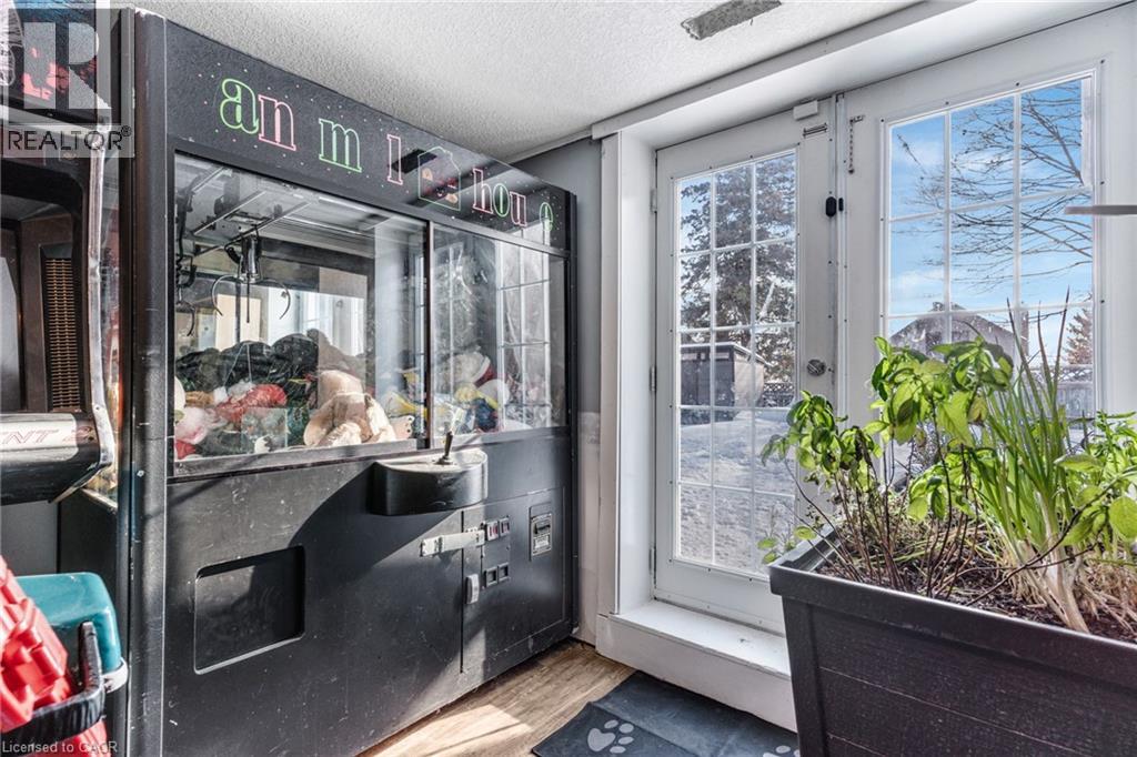 136 LIMPERT Avenue thumbnail 35