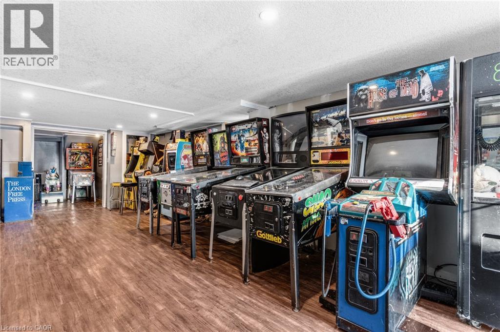 136 LIMPERT Avenue thumbnail 34