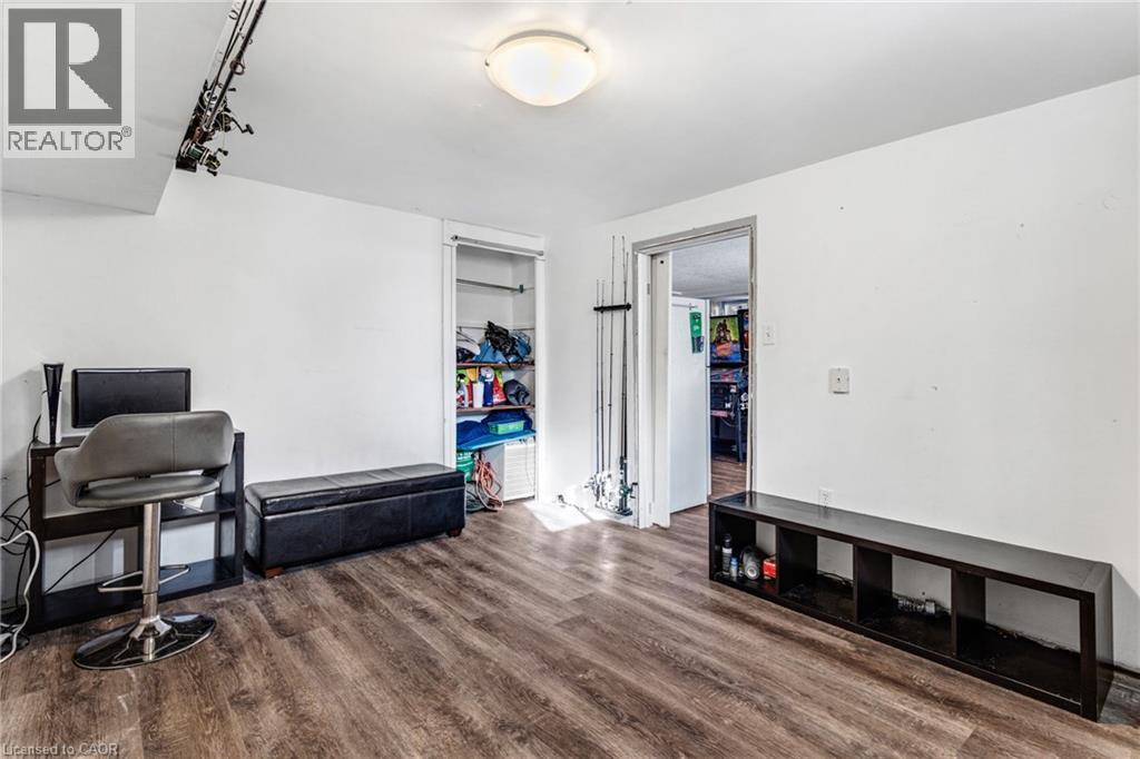 136 LIMPERT Avenue thumbnail 40