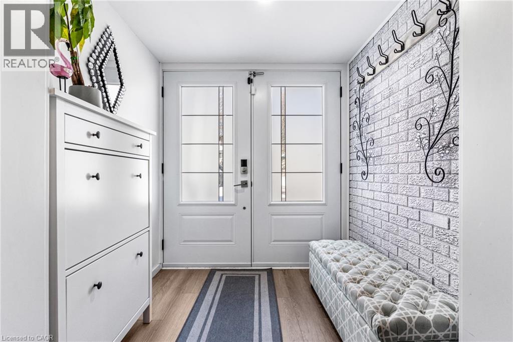 136 LIMPERT Avenue thumbnail 4