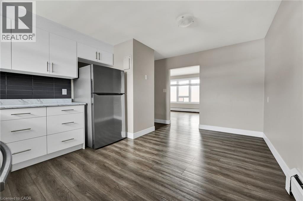 66 BARBARA Crescent thumbnail 6