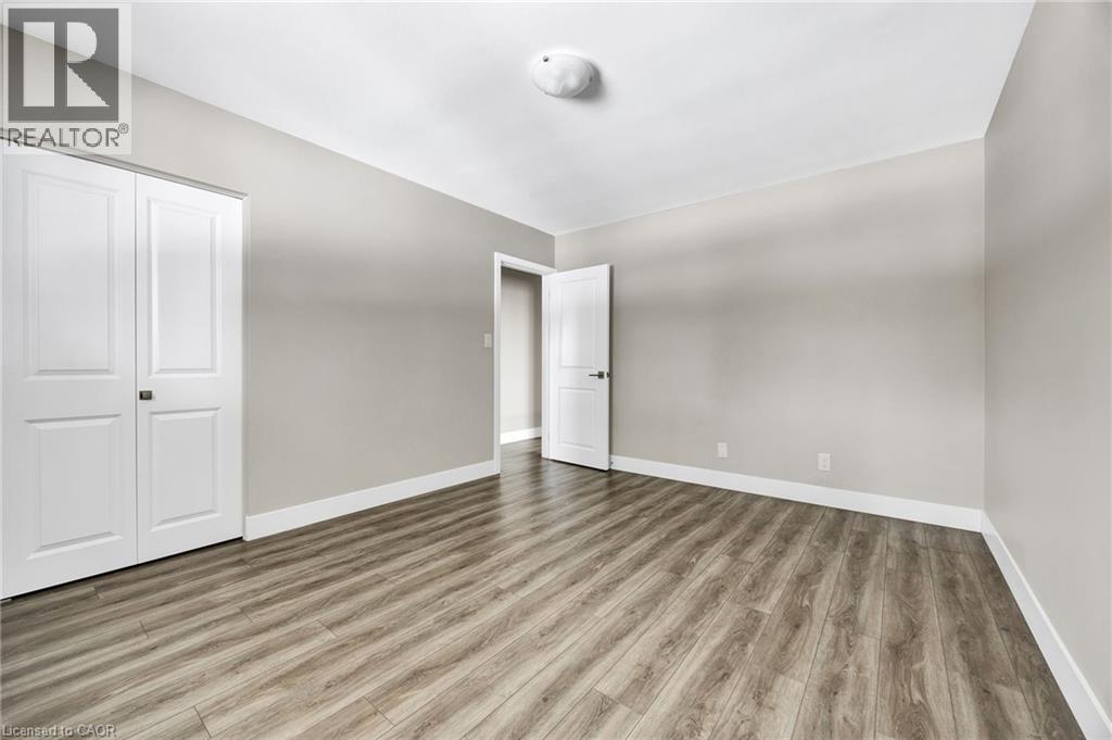 66 BARBARA Crescent thumbnail 9