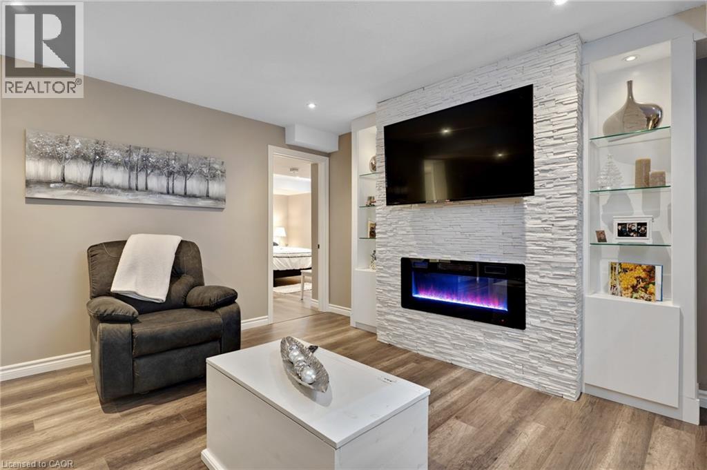 31 TOWNSEND Drive Unit# 64 thumbnail 38