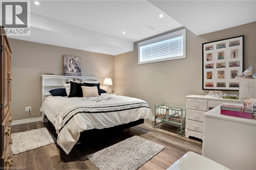 31 TOWNSEND Drive Unit# 64 thumbnail 40