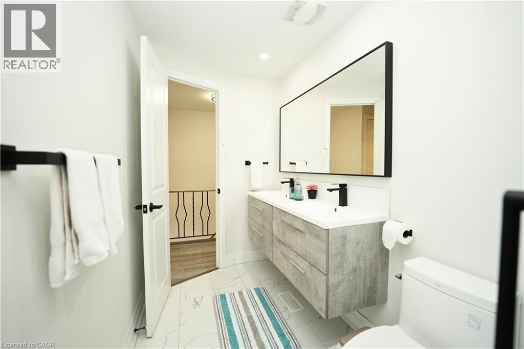 140 JANSEN Avenue thumbnail 19