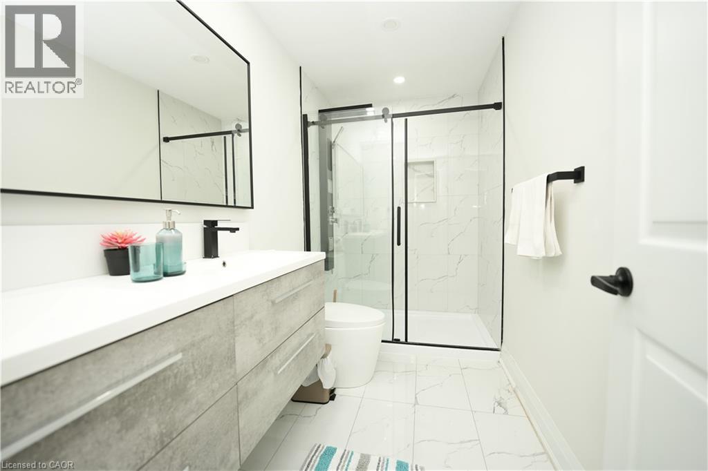 140 JANSEN Avenue thumbnail 20