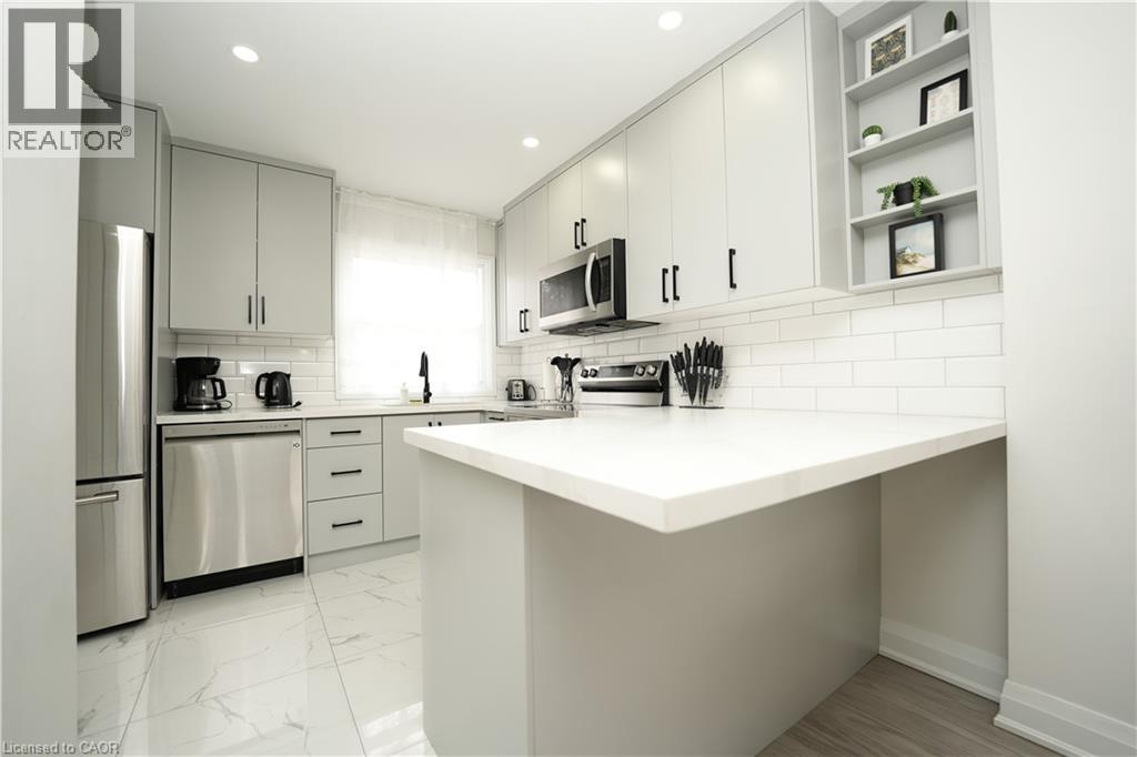 140 JANSEN Avenue thumbnail 3