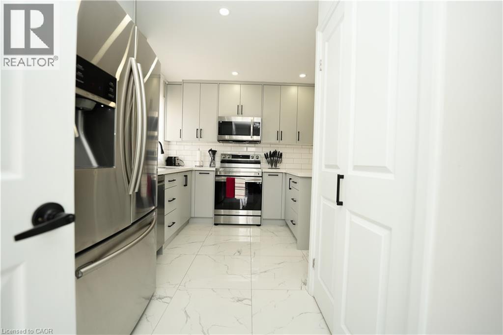 140 JANSEN Avenue thumbnail 4