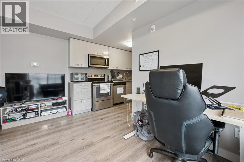 308 LESTER Street Unit# 208 thumbnail 11